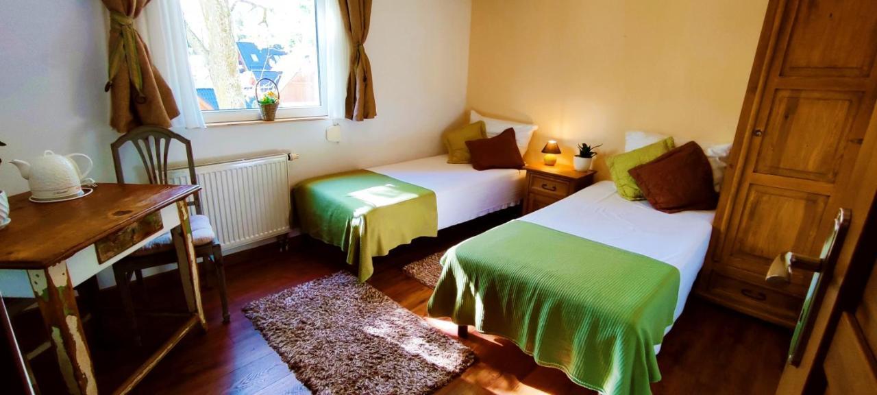 Gorski Widok Karpacz Apartamenty I Pokoje- Salon Kominkowy Luaran gambar