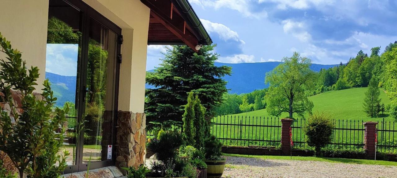 Gorski Widok Karpacz Apartamenty I Pokoje- Salon Kominkowy Luaran gambar
