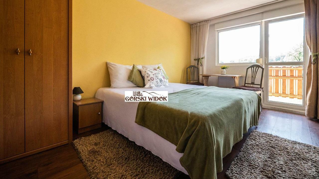 Gorski Widok Karpacz Apartamenty I Pokoje- Salon Kominkowy Luaran gambar