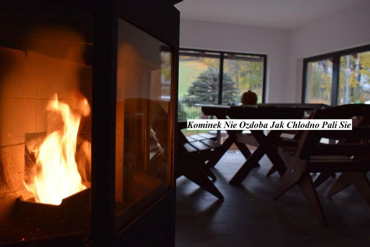 Gorski Widok Karpacz Apartamenty I Pokoje- Salon Kominkowy Luaran gambar