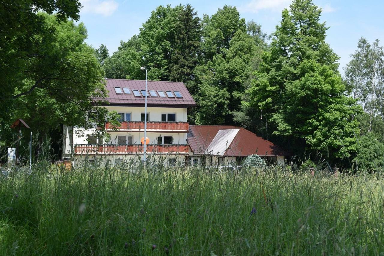 Gorski Widok Karpacz Apartamenty I Pokoje- Salon Kominkowy Luaran gambar